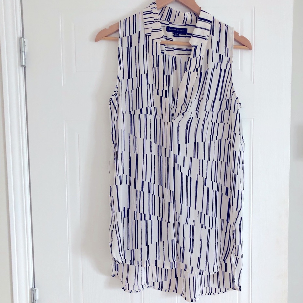 White sleeveless blouse